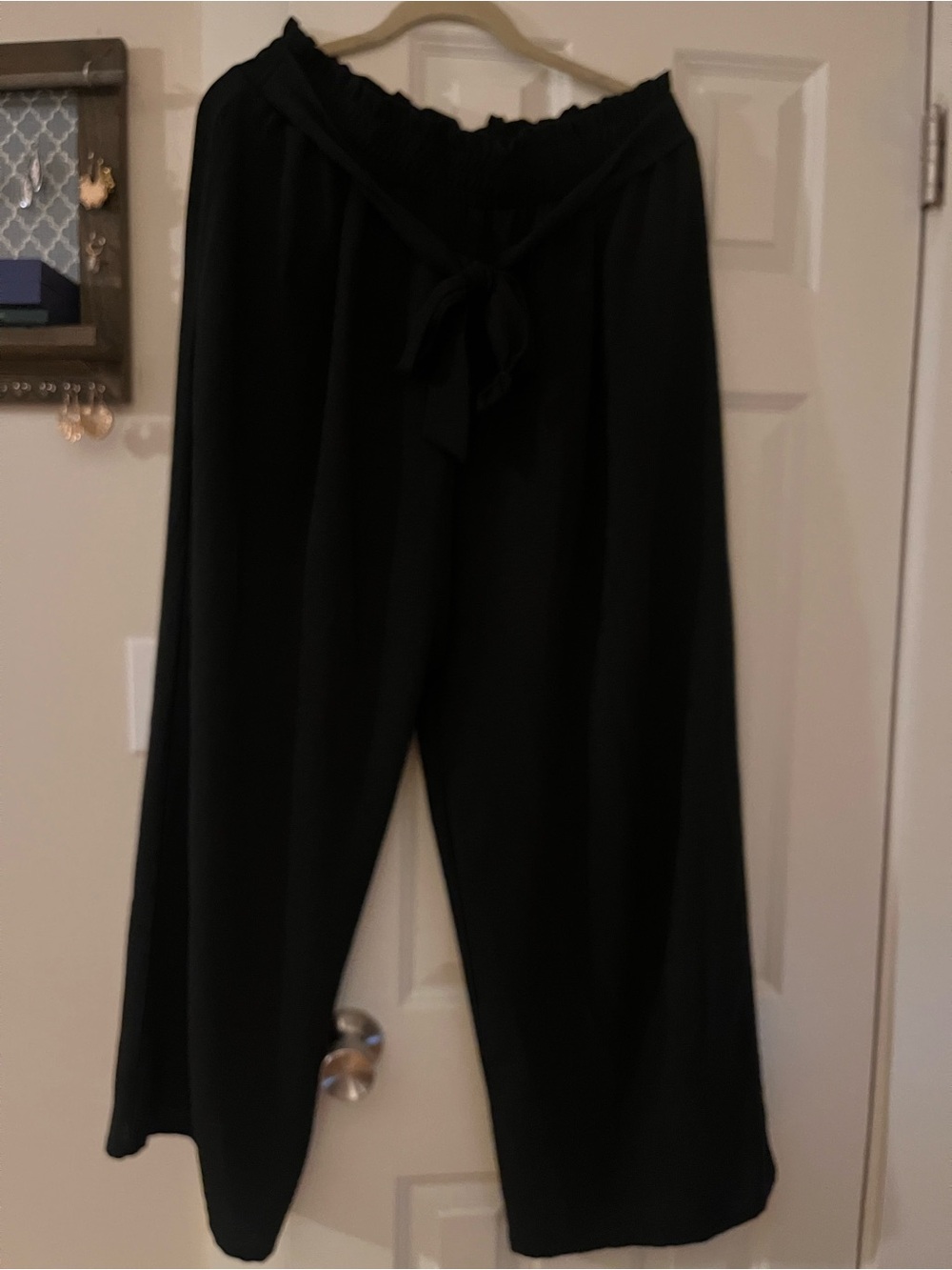 Black Wide-Leg Tie-Waist Pants